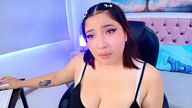 Emma monserrat online show from 01/13/26, 08:25