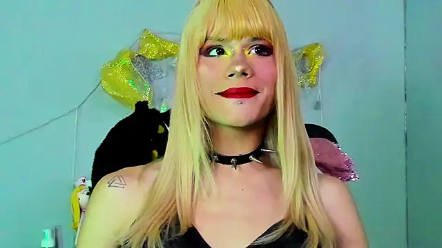 Snapshot of NATASHA_WINZ chatting on 01/10/25, 04:33 NATASHA WINZ online show from 01/10/25, 04:33