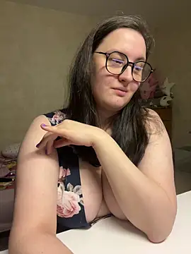 hungry1bunny online show from 12/06/24, 02:46