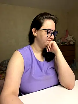 Snapshot of hungry1bunny chatting on 12/05/25, 07:43 hungry1bunny online show from 12/05/25, 07:43