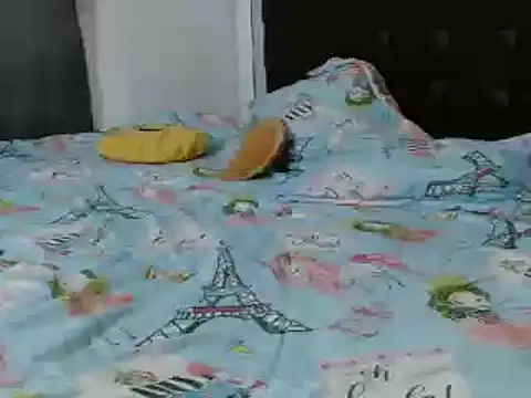 Snapshot of charlotte_slut chatting on 01/02/25, 01:49 charlotte slut online show from 01/02/25, 01:49