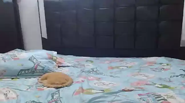 Snapshot of charlotte_slut chatting on 02/04/25, 11:27 charlotte slut online show from 02/04/25, 11:27