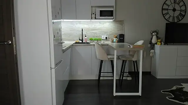 nilliluv online show from 11/23/25, 10:15