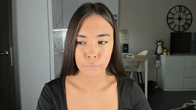 nilliluv online show from 11/26/25, 09:54