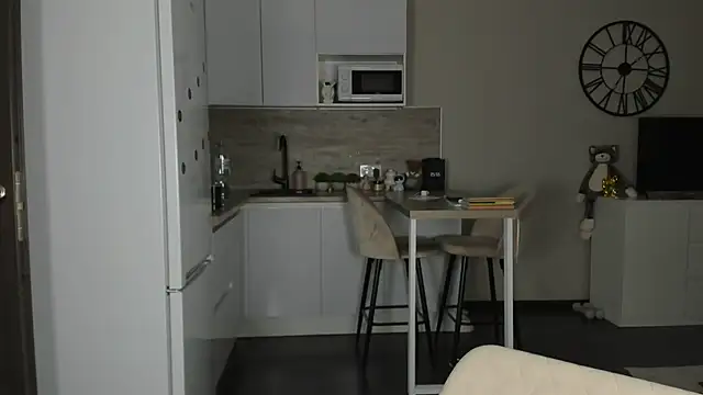 nilliluv online show from 04/07/26, 07:25