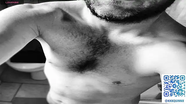 Snapshot of mr-k-quinn-x chatting on 12/21/25, 09:44 mr-k-quinn-x online show from 12/21/25, 09:44