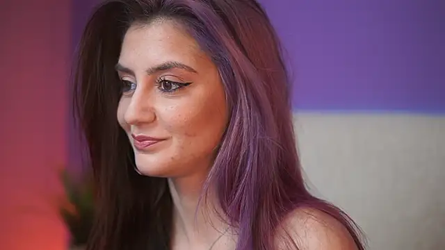 SabrinaHope online show from 12/18/25, 09:21