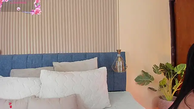 kathecute   online show from 11/15/25, 01:36