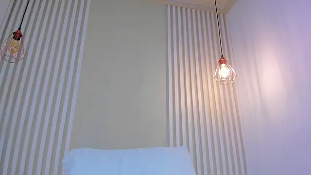 annawelk  online show from 12/04/24, 01:53