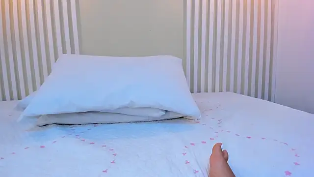 annawelk  online show from 01/11/25, 01:11