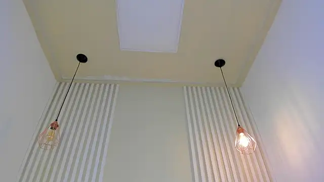 annawelk  online show from 02/07/25, 03:30