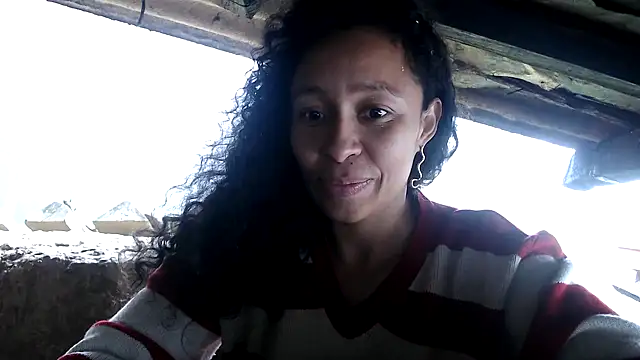 Snapshot of DanaiOluyi chatting on 03/11/26, 04:35 DanaiOluyi online show from 03/11/26, 04:35