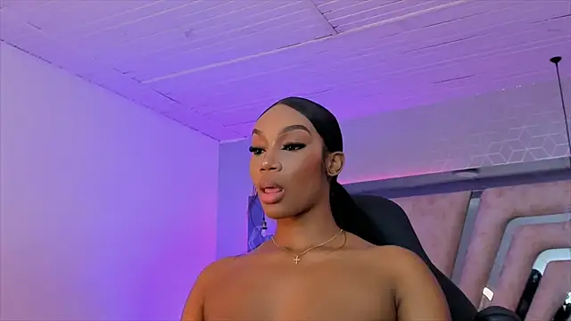 ChaynnaCooper online show from 12/15/24, 08:58