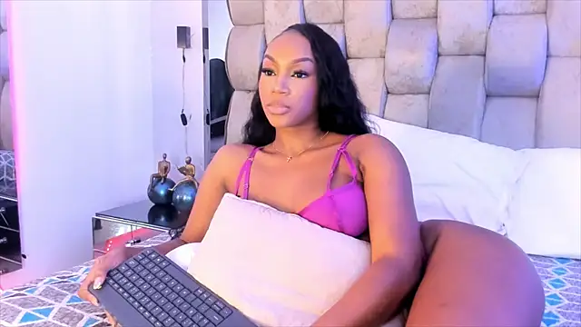 ChaynnaCooper online show from 01/18/25, 05:15