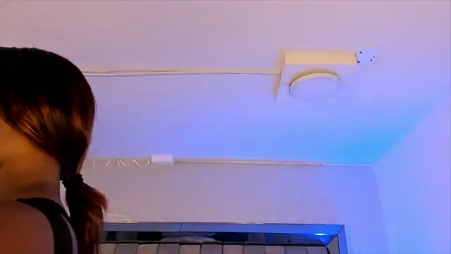 ChaynnaCooper online show from 03/06/25, 12:30