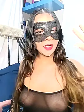 Snapshot of Ursa_sexy chatting on 12/30/24, 07:26 Ursa sexy online show from 12/30/24, 07:26