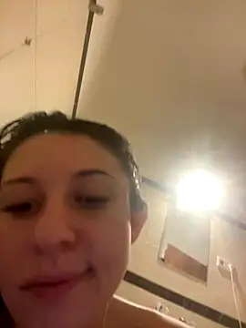 vienncica online show from 10/20/25, 01:55