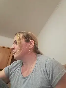 Malichkaanna30 online show from 02/05/25, 12:17