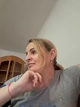 Malichkaanna30 online show from 02/22/25, 07:45