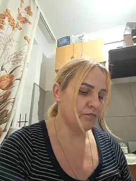 Malichkaanna30 online show from 11/27/25, 03:03