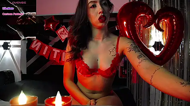 Snapshot of scarlett_buttock chatting on 02/14/25, 02:23 scarlett buttock online show from 02/14/25, 02:23