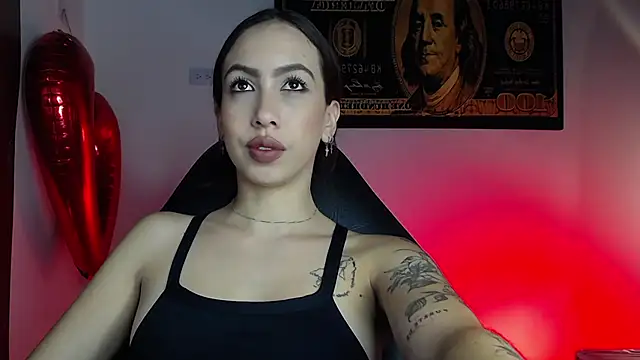 Snapshot of scarlett_buttock chatting on 03/05/25, 03:51 scarlett buttock online show from 03/05/25, 03:51