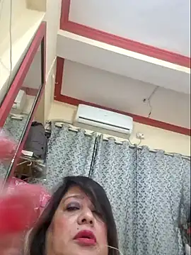 Hot Queen77 online show from 01/05/25, 06:56