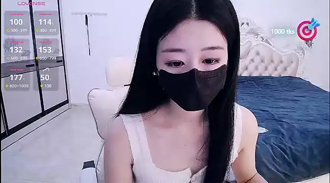 CN-xiaofei online show from 02/19/25, 02:44