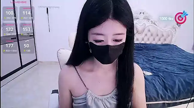 CN-xiaofei online show from 02/24/25, 04:16