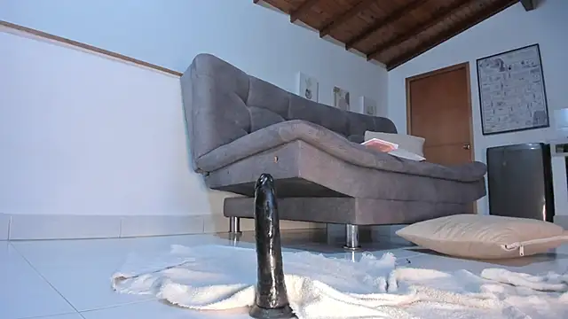 thecurvy girl online show from 02/25/25, 02:00