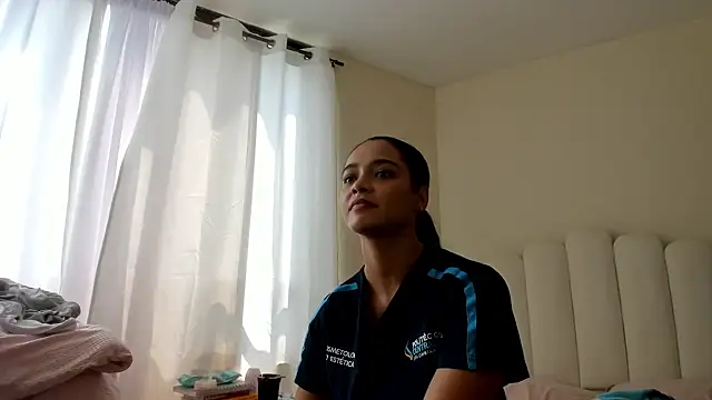 evely coelloo online show from 02/11/26, 06:35