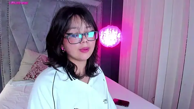 Snapshot of missy_taylor_ chatting on 02/26/25, 05:17 missy taylor  online show from 02/26/25, 05:17