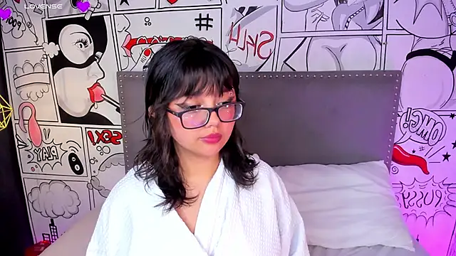 Snapshot of missy_taylor_ chatting on 03/07/25, 11:07 missy taylor  online show from 03/07/25, 11:07