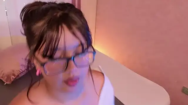 Snapshot of missy_taylor_ chatting on 09/18/25, 08:33 missy taylor  online show from 09/18/25, 08:33