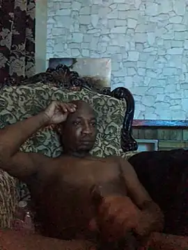 Snapshot of TheeRealShow chatting on 12/10/24, 02:27 TheeRealShow online show from 12/10/24, 02:27