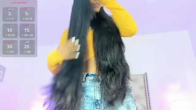 Snapshot of kitty_myers chatting on 12/05/24, 01:06 kitty myers online show from 12/05/24, 01:06