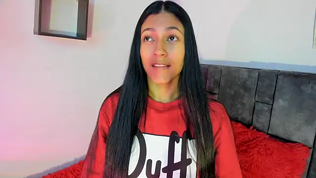 Snapshot of kitty_myers chatting on 09/15/25, 01:11 kitty myers online show from 09/15/25, 01:11