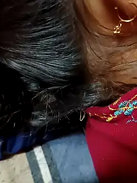 Snapshot of GF_nd_BF_ chatting on 01/19/25, 07:04 GF nd BF online show from 01/19/25, 07:04