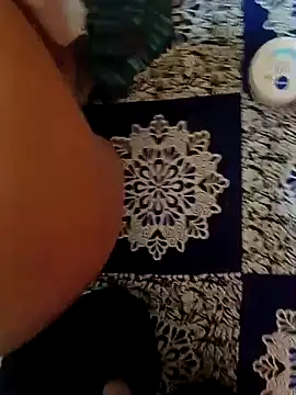 Snapshot of GF_nd_BF_ chatting on 11/28/25, 09:12 GF nd BF online show from 11/28/25, 09:12