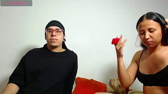 Snapshot of Hot_Teens69 chatting on 12/12/24, 02:59 Hot Teens69 online show from 12/12/24, 02:59