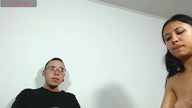 Snapshot of Hot_Teens69 chatting on 12/28/24, 03:58 Hot Teens69 online show from 12/28/24, 03:58