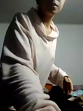 Snapshot of Hot_Teens69 chatting on 01/01/25, 12:00 Hot Teens69 online show from 01/01/25, 12:00