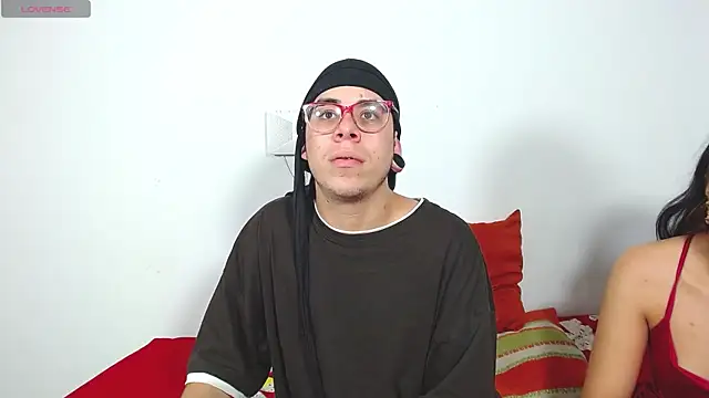 Snapshot of Hot_Teens69 chatting on 01/15/25, 03:11 Hot Teens69 online show from 01/15/25, 03:11