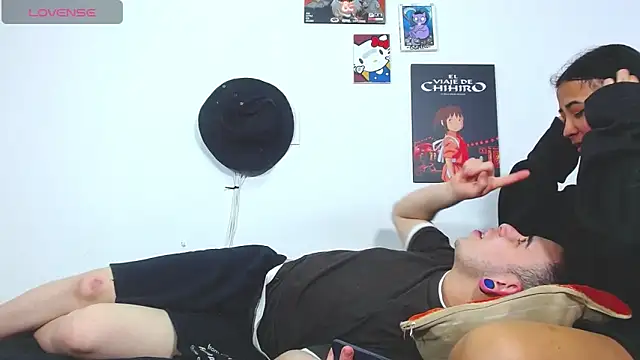 Snapshot of Hot_Teens69 chatting on 02/12/25, 12:37 Hot Teens69 online show from 02/12/25, 12:37