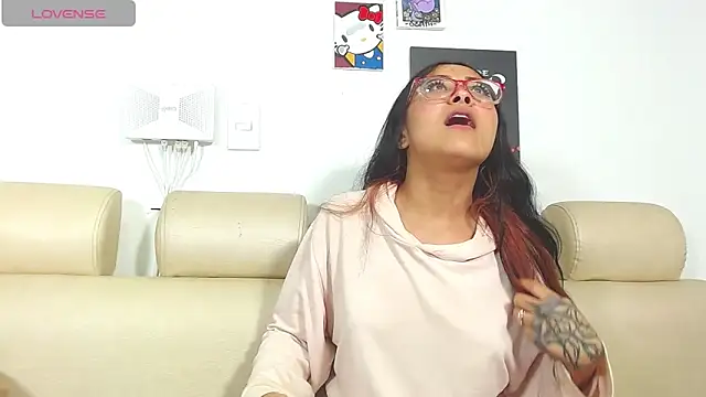 Snapshot of Hot_Teens69 chatting on 03/01/25, 12:28 Hot Teens69 online show from 03/01/25, 12:28