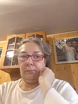 Snapshot of IrinaSweet54 chatting on 12/07/24, 08:33 IrinaSweet54 online show from 12/07/24, 08:33