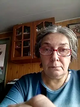 Snapshot of IrinaSweet54 chatting on 12/12/24, 09:19 IrinaSweet54 online show from 12/12/24, 09:19