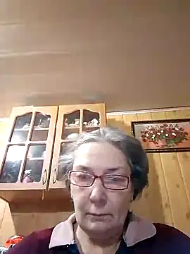 Snapshot of IrinaSweet54 chatting on 12/13/24, 02:38 IrinaSweet54 online show from 12/13/24, 02:38