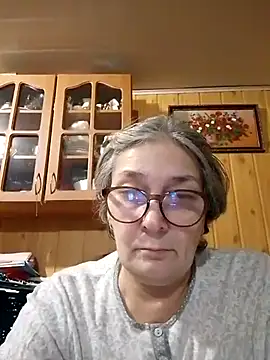 Snapshot of IrinaSweet54 chatting on 12/17/24, 02:33 IrinaSweet54 online show from 12/17/24, 02:33