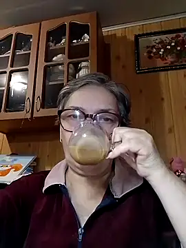 Snapshot of IrinaSweet54 chatting on 01/07/25, 09:50 IrinaSweet54 online show from 01/07/25, 09:50